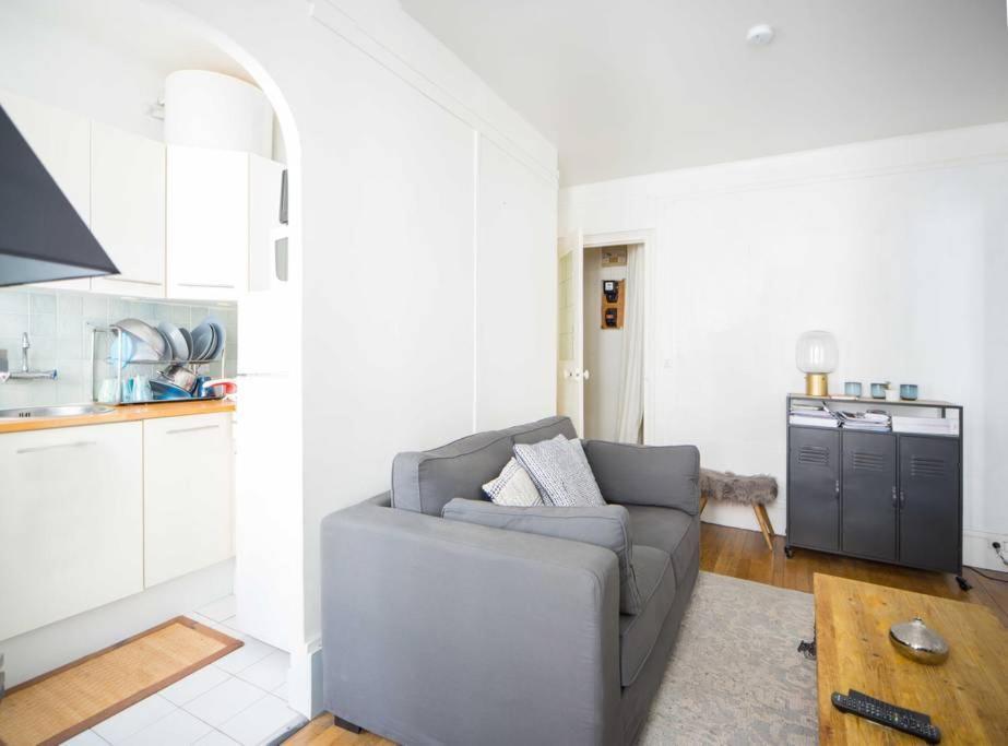 Inside - Rue De Chambery Apartment *